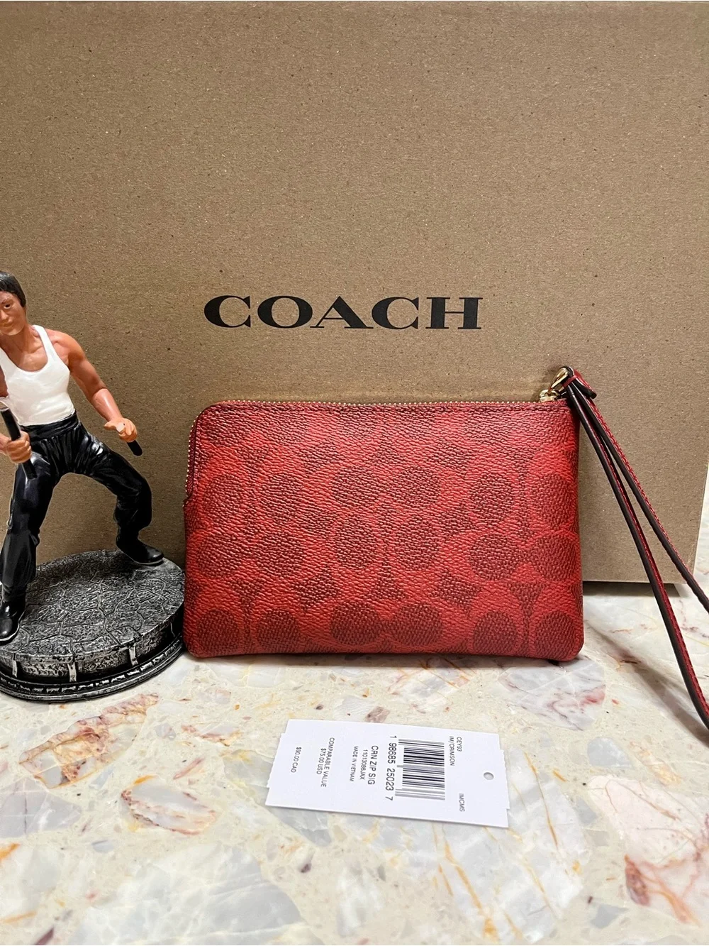 NWT Coach Signature Corner Zip Wristlet limited edition
